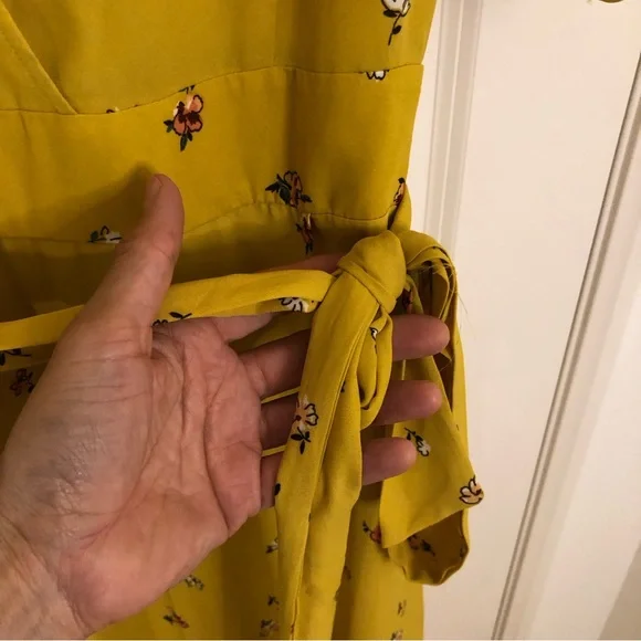 Bella Ella Golden horizon Mustard Yellow floral wrap maxi Dress Gorgeous Sz M - Picture 8 of 15